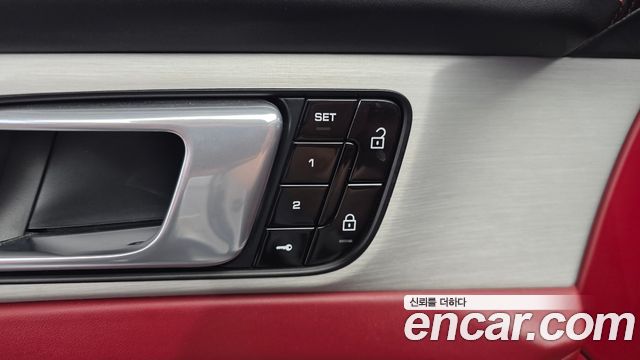 Porsche Panamera 2021 — photo 37