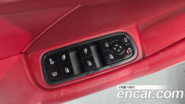 Porsche Panamera 2021 — photo 40