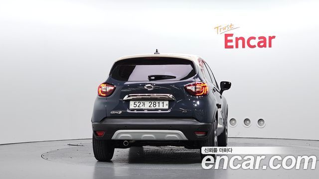 Renault Korea QM3 2019 — photo 4