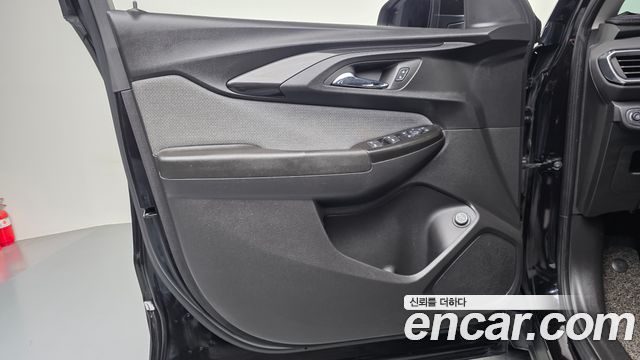 Chevrolet Korea Trailblazer 2022 — photo 14