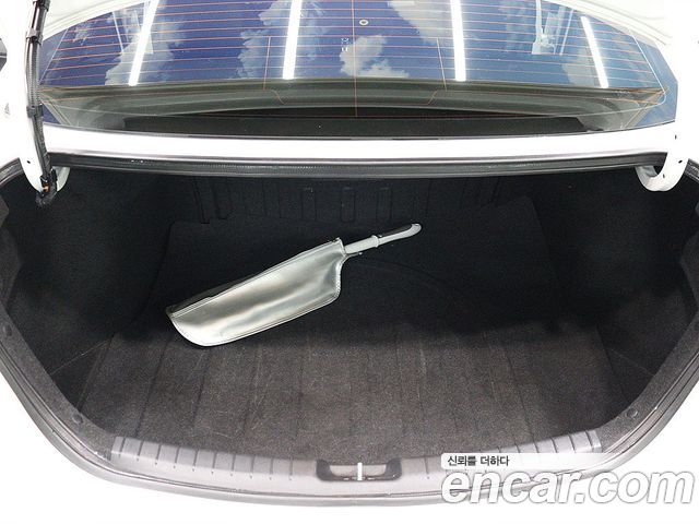 Hyundai AVANTE 2018 — photo 5