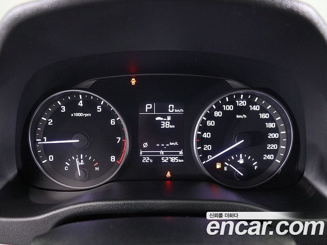Hyundai AVANTE 2018 — photo 6