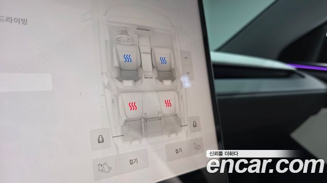 Tesla Model Y 2025 — photo 30