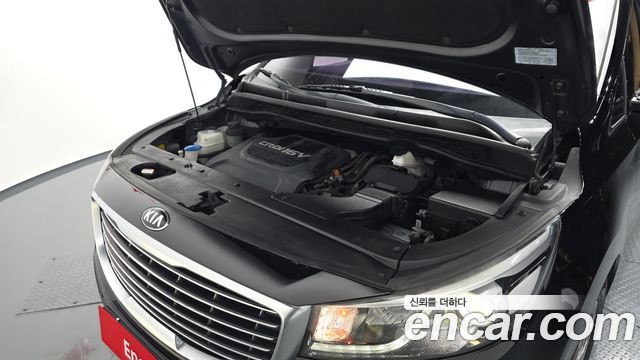 Kia Canival 2017 — photo 6