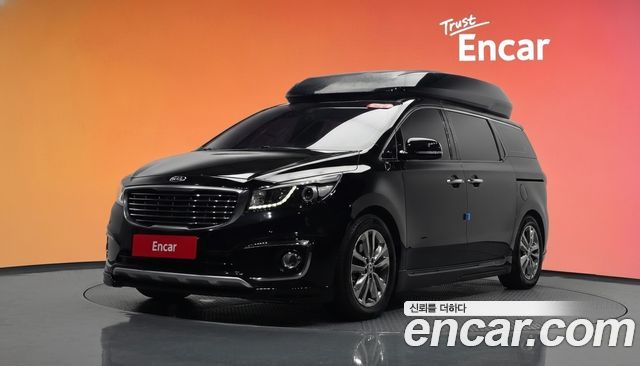 Kia Canival 2017 — photo 1