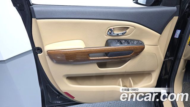 Kia Canival 2017 — photo 14