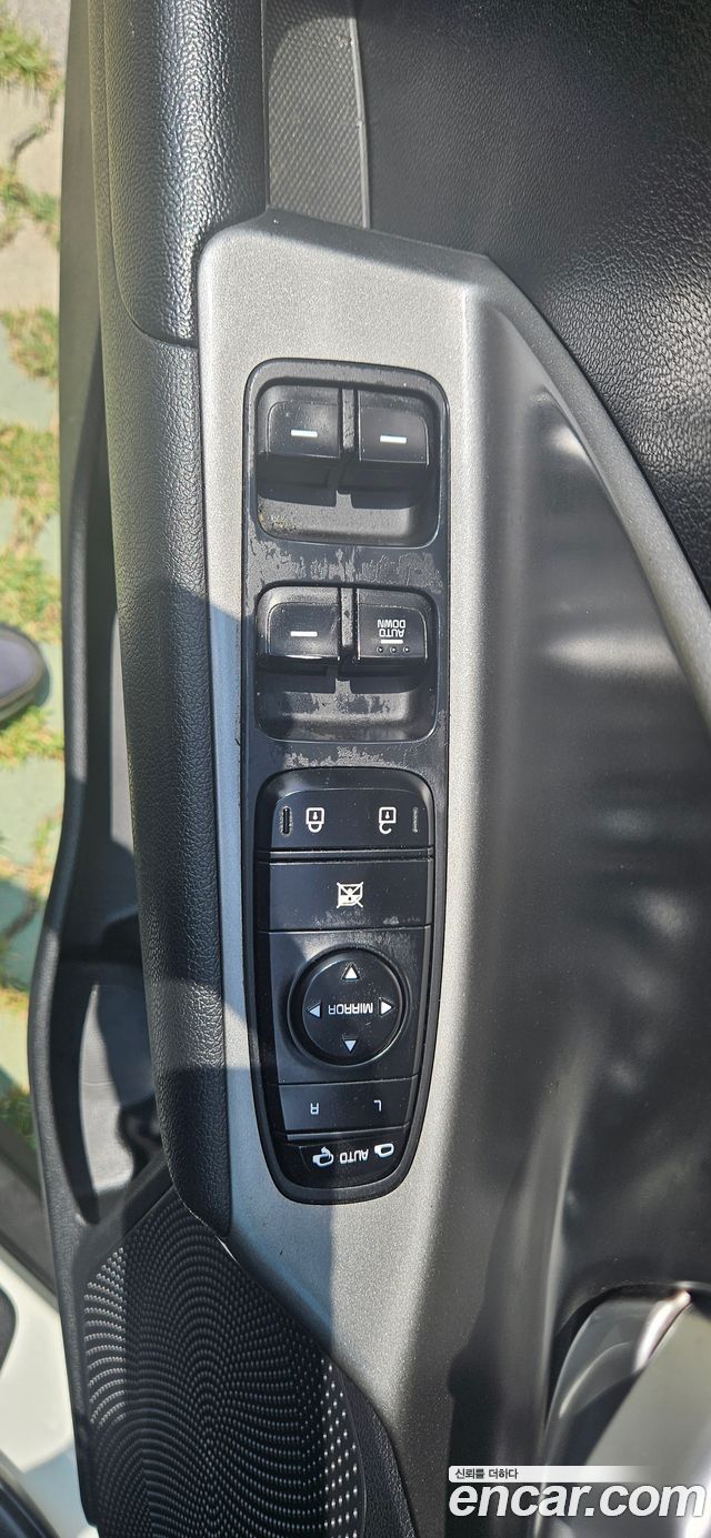 Kia Niro 2024 — photo 14