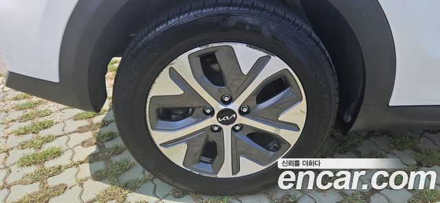 Kia Niro 2024 — photo 19