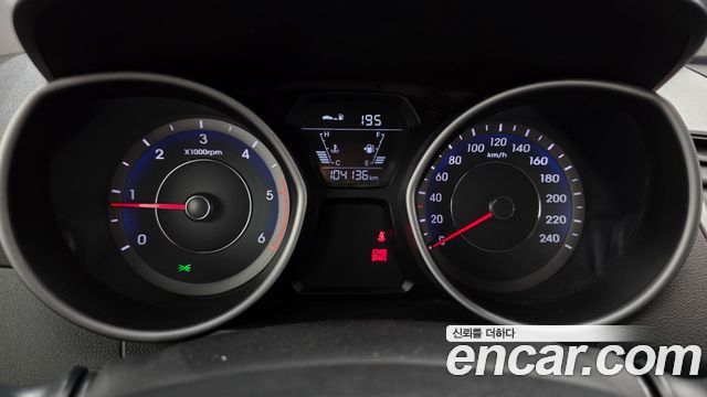 Hyundai AVANTE 2015 — photo 8