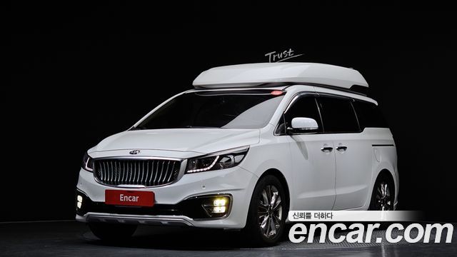 Kia Canival 2015 — photo 1