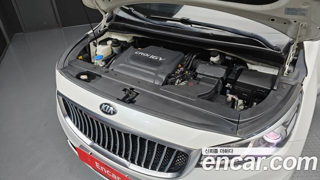 Kia Canival 2015 — photo 6