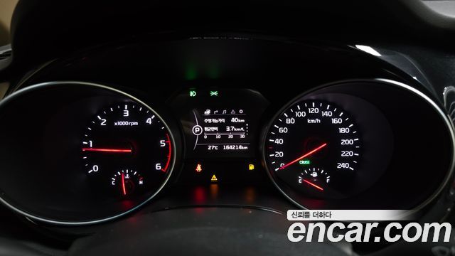 Kia Canival 2015 — photo 8