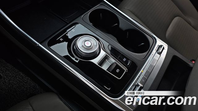 Kia Canival 2025 — photo 9
