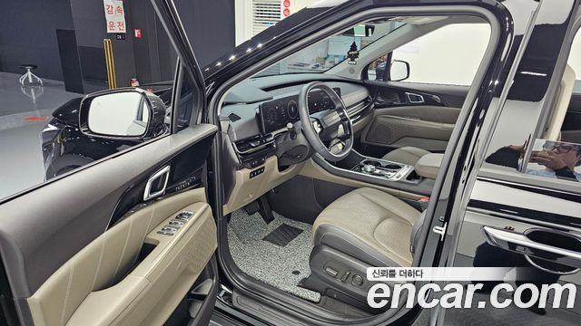 Kia Canival 2025 — photo 10