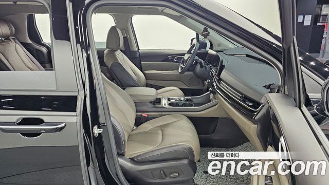 Kia Canival 2025 — photo 12