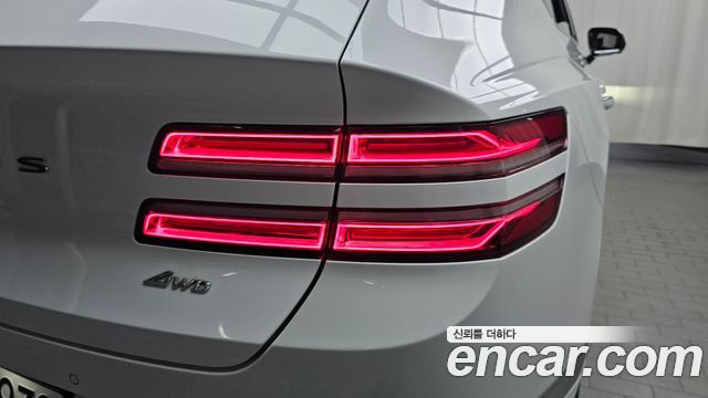 Genesis GV80 2022 — photo 9