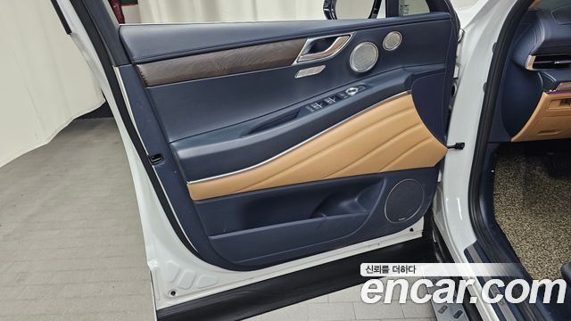 Genesis GV80 2022 — photo 14