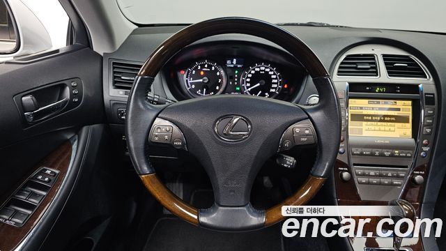 Lexus ES 2012 — photo 13