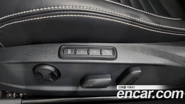 Volkswagen Passat 2022 — photo 30