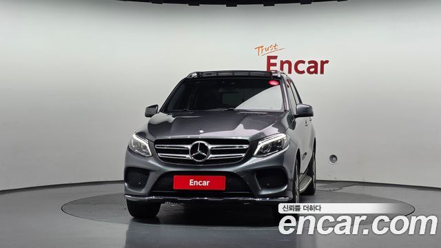 Mercedes-Benz GLE-Class 2017 — photo 3