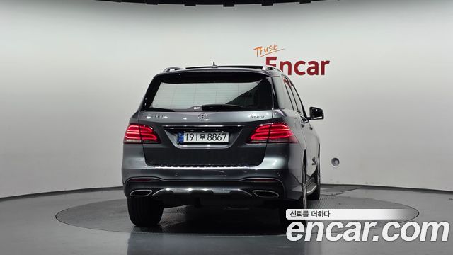 Mercedes-Benz GLE-Class 2017 — photo 4