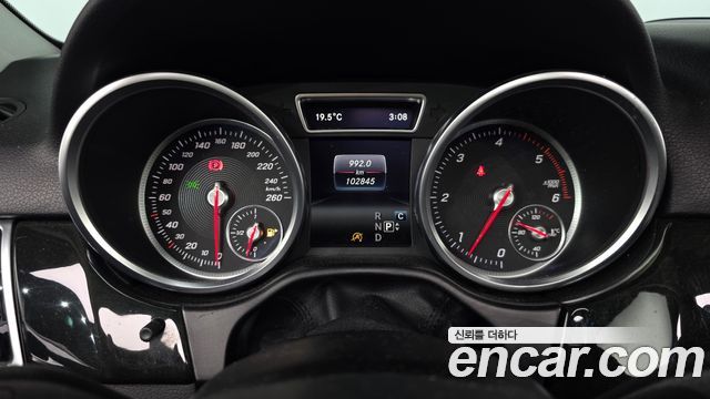 Mercedes-Benz GLE-Class 2017 — photo 8