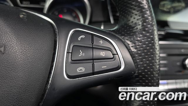 Mercedes-Benz GLE-Class 2017 — photo 18