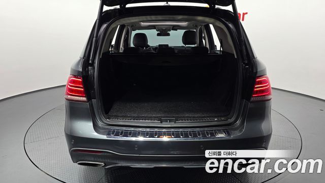 Mercedes-Benz GLE-Class 2017 — photo 20