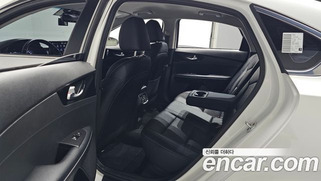 Kia K3 2022 — photo 17