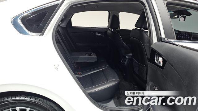 Kia K3 2022 — photo 18