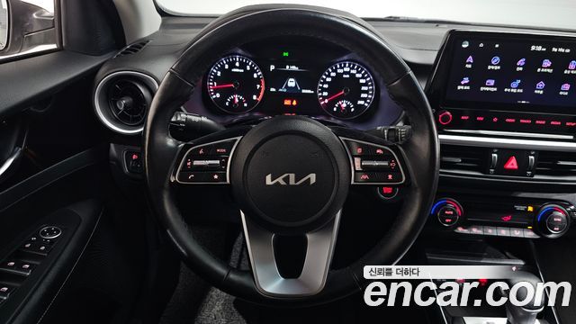 Kia K3 2022 — photo 19