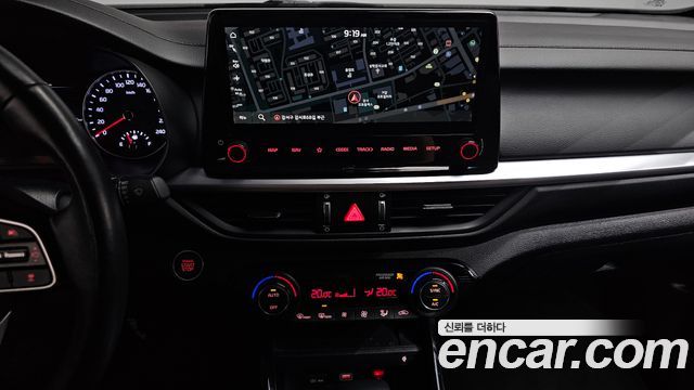 Kia K3 2022 — photo 20
