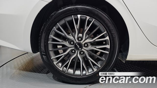 Kia K3 2022 — photo 7
