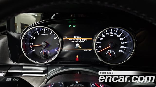 Kia Canival 2023 — photo 11