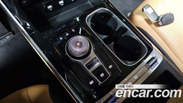 Kia Canival 2023 — photo 12
