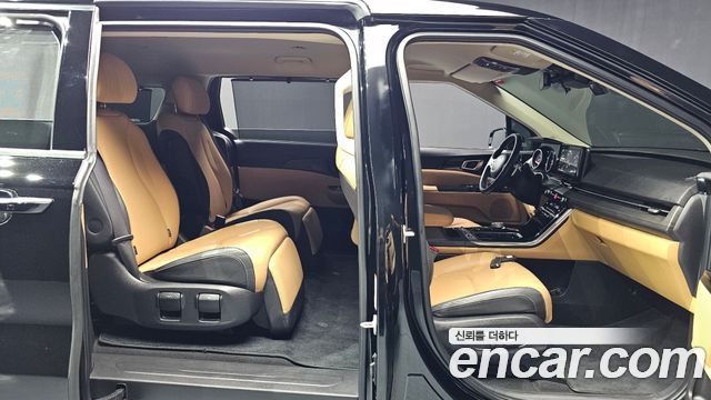 Kia Canival 2023 — photo 18