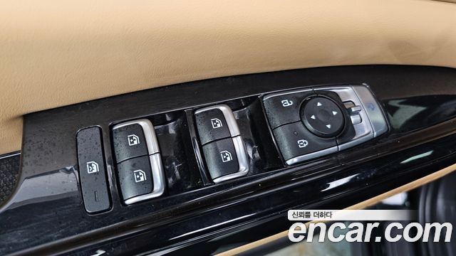 Kia Canival 2023 — photo 20