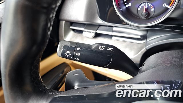 Kia Canival 2023 — photo 24