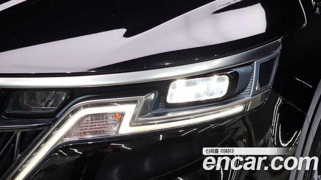 Kia Canival 2023 — photo 8