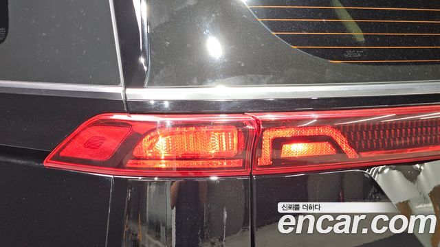 Kia Canival 2023 — photo 9