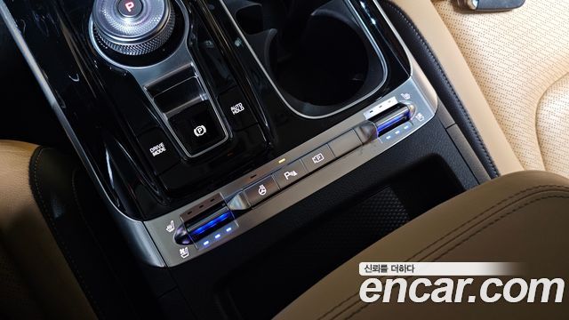 Kia Canival 2023 — photo 29
