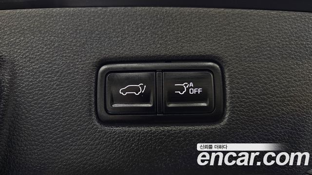 Kia Canival 2023 — photo 32