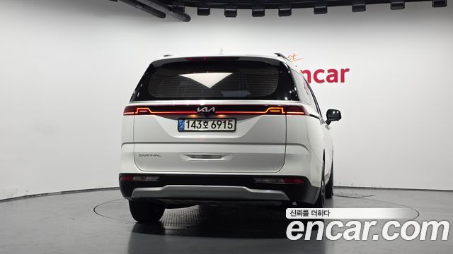 Kia Canival 2022 — photo 4