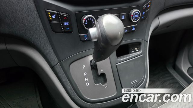 Hyundai Starex 2020 — photo 12