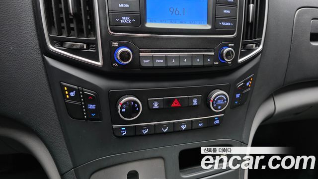 Hyundai Starex 2020 — photo 23