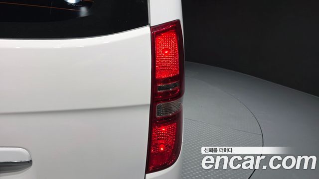 Hyundai Starex 2020 — photo 9