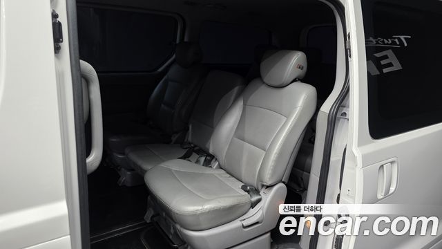 Hyundai Starex 2020 — photo 16
