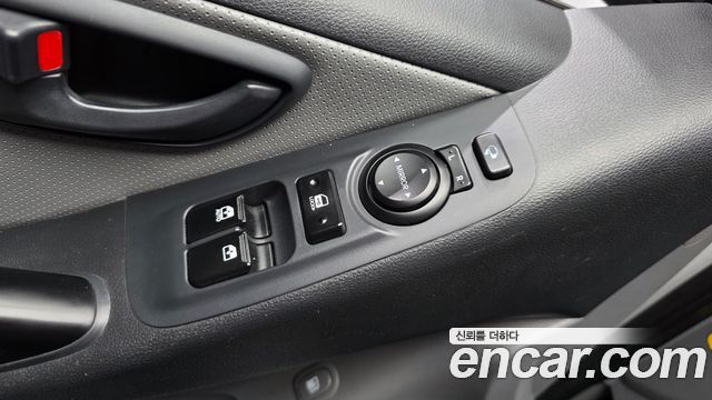 Hyundai Starex 2020 — photo 29