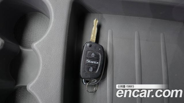 Hyundai Starex 2020 — photo 31