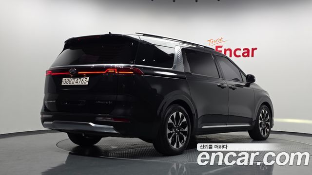 Kia Canival 2021 — photo 2